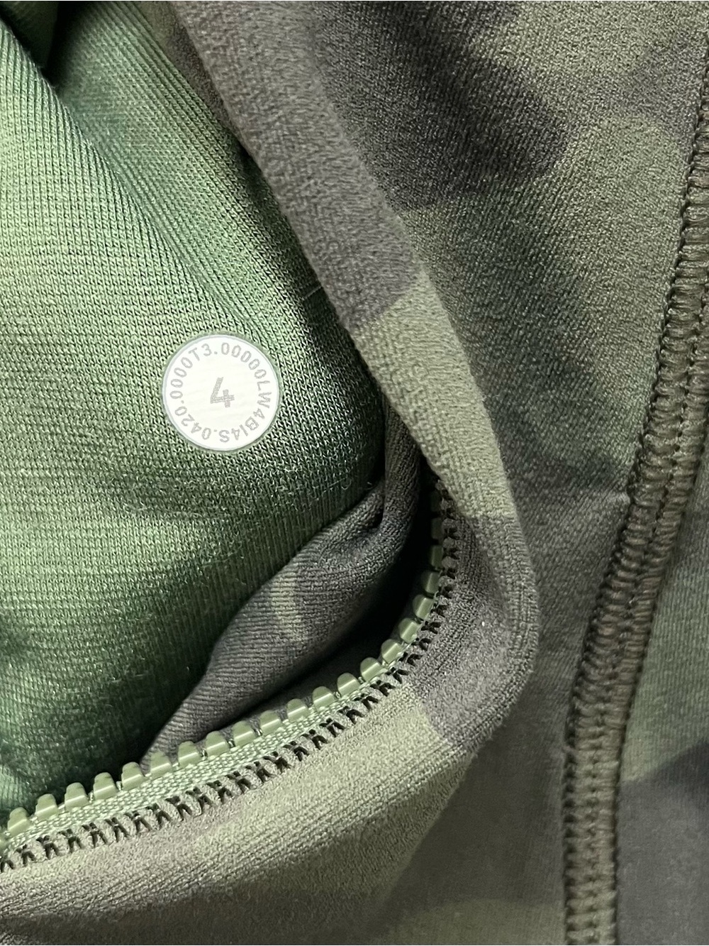 Lululemon Hooded Define Jacket Size 4 Camo Green - Picture 5 of 9
